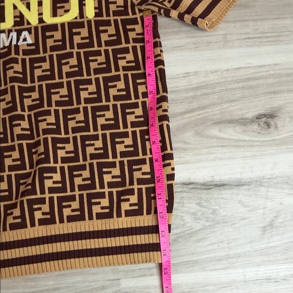 Fendi Authentic Brown and Yellow Logo Crewneck Sweater Women’s size 36 - Picture 12 of 15